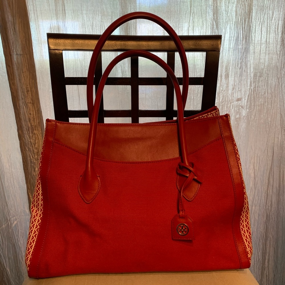 Brand new authentic Tory Burch tote